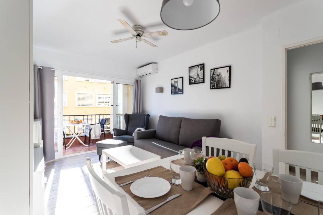 Sur Suites Perla 6-4 Fuengirola Bagian luar foto