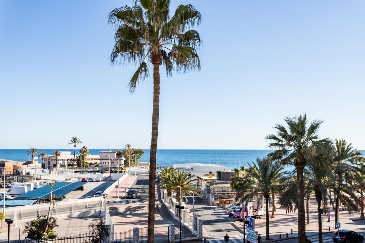 Sur Suites Perla 6-4 Fuengirola Bagian luar foto