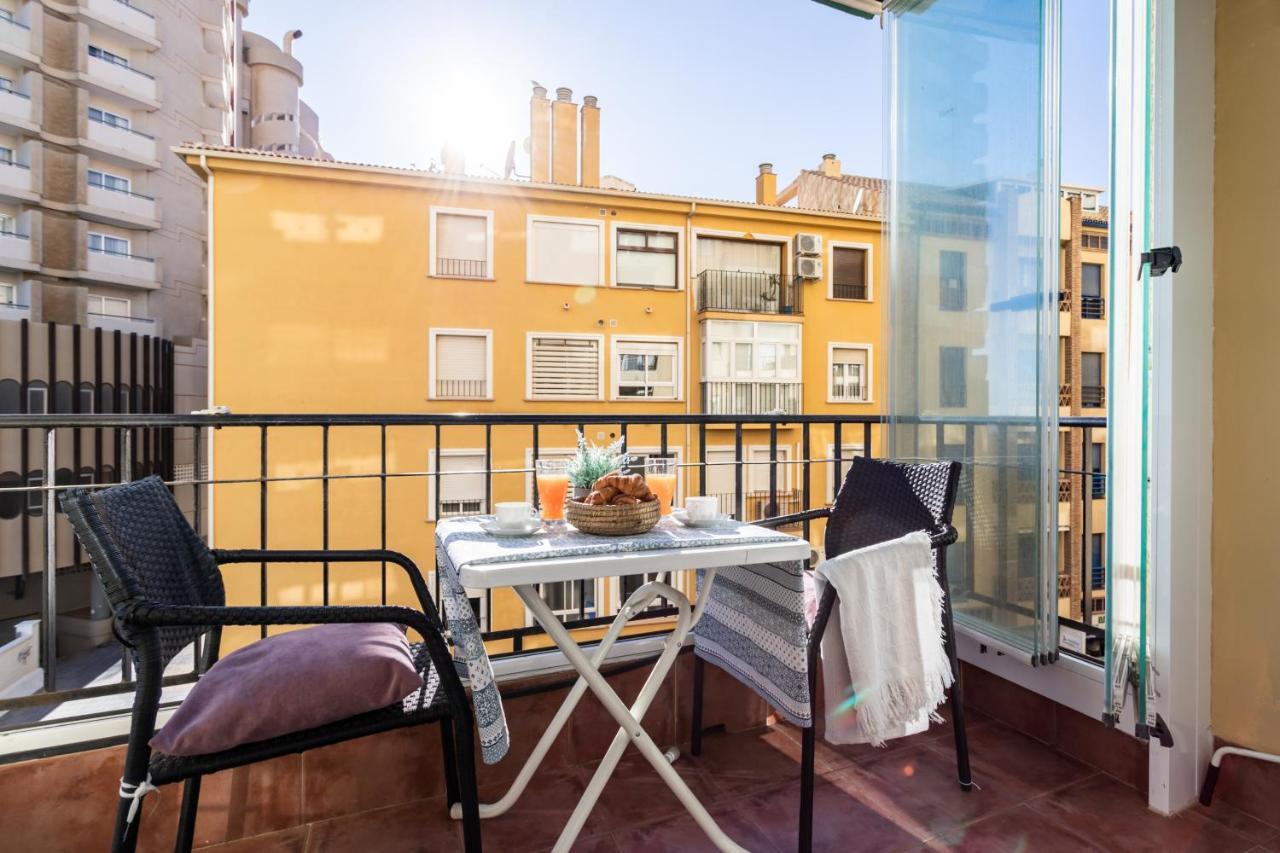 Sur Suites Perla 6-4 Fuengirola Bagian luar foto